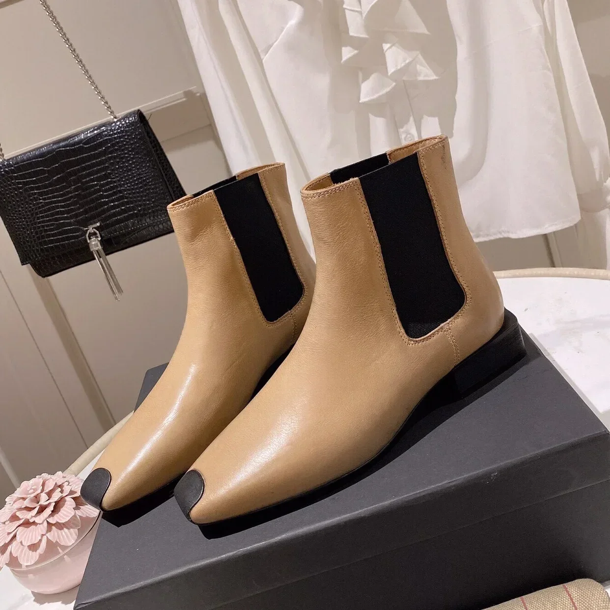 Винтажные балетки 2023 новые повседневные кожаные короткие ботинки Челси с