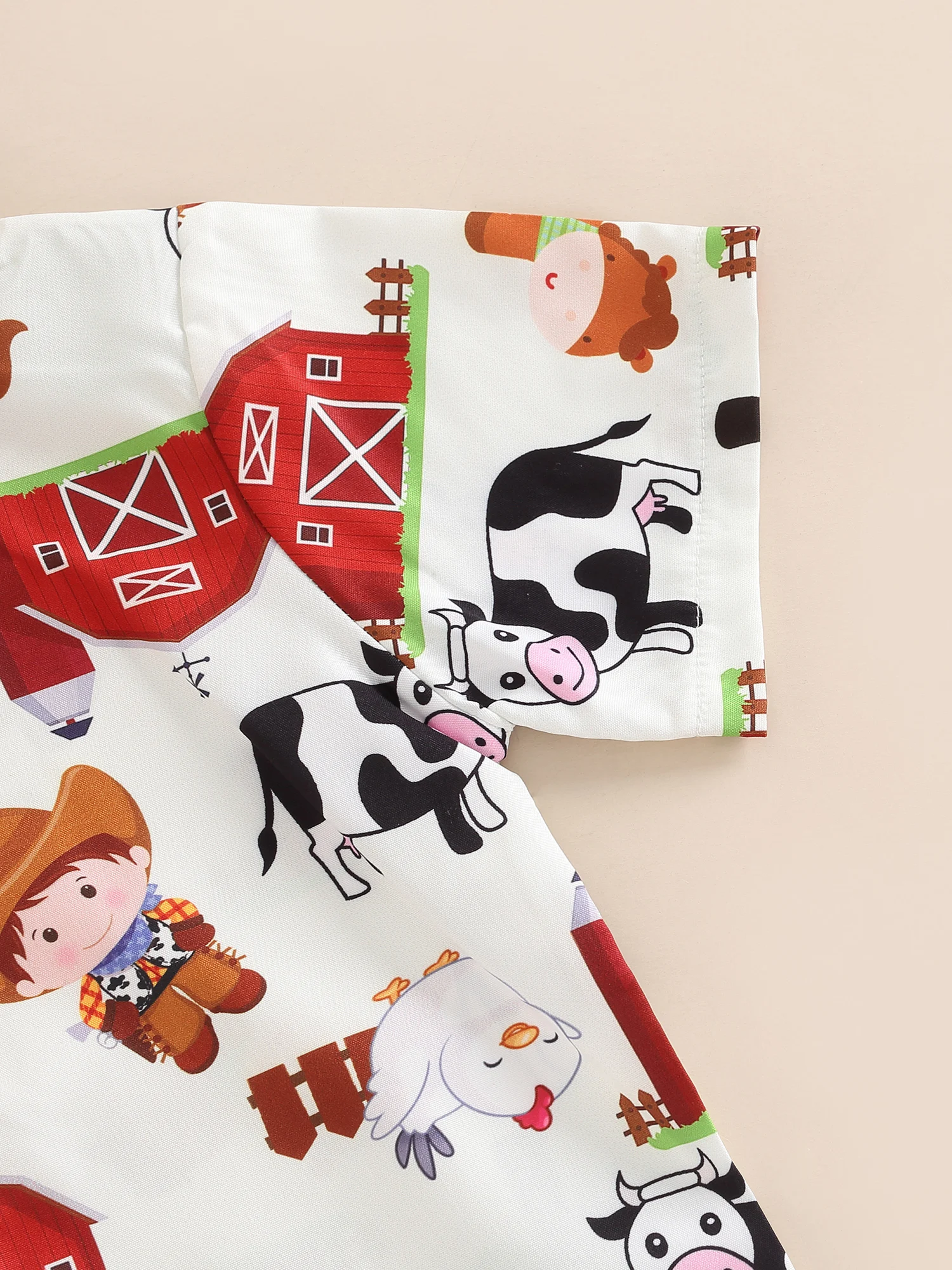 

Рубашка с коротким рукавом с мультяшным принтом животных для мальчиков с однотонным галстуком-бабочкой и шортами