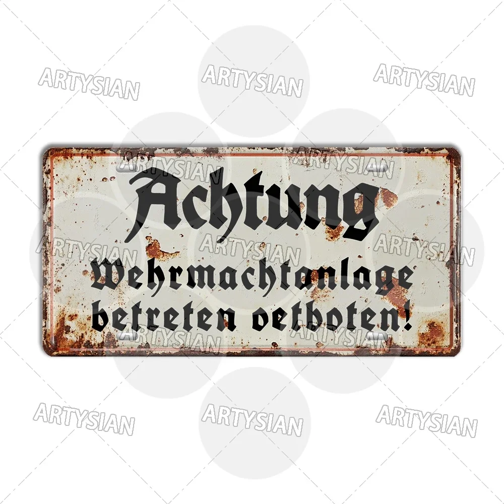 

Металлическая табличка "Холодная война"