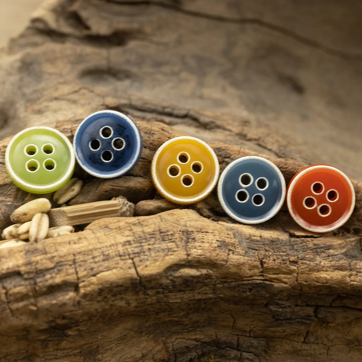 

12pcs Solid Color High Quality Urea Button for Shirts Kids Children Buttons Craft Supplies DIY Colorful Sewing Accessories