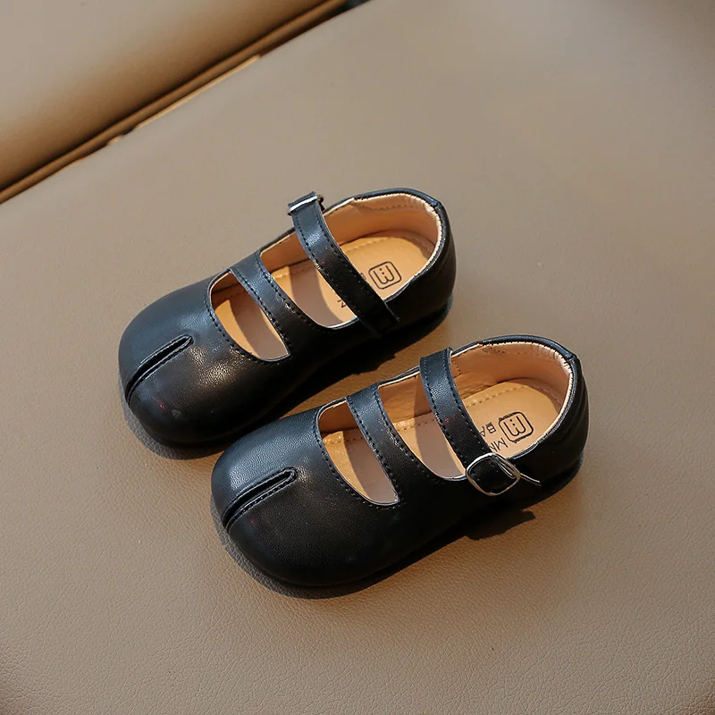 

Детская демисезонная повседневная обувь CAPSELLA с вырезами для девочек, элегантные туфли на липучке и плоской подошве, размеры 21-30