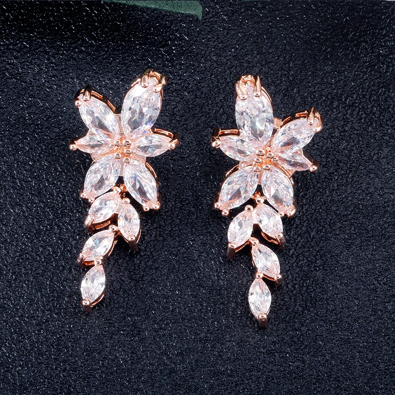 

2022 New Popular Geometric White Zircon Dangle Earrings for Womens Wedding Party Valentine's Day Feminine Accessories Gift