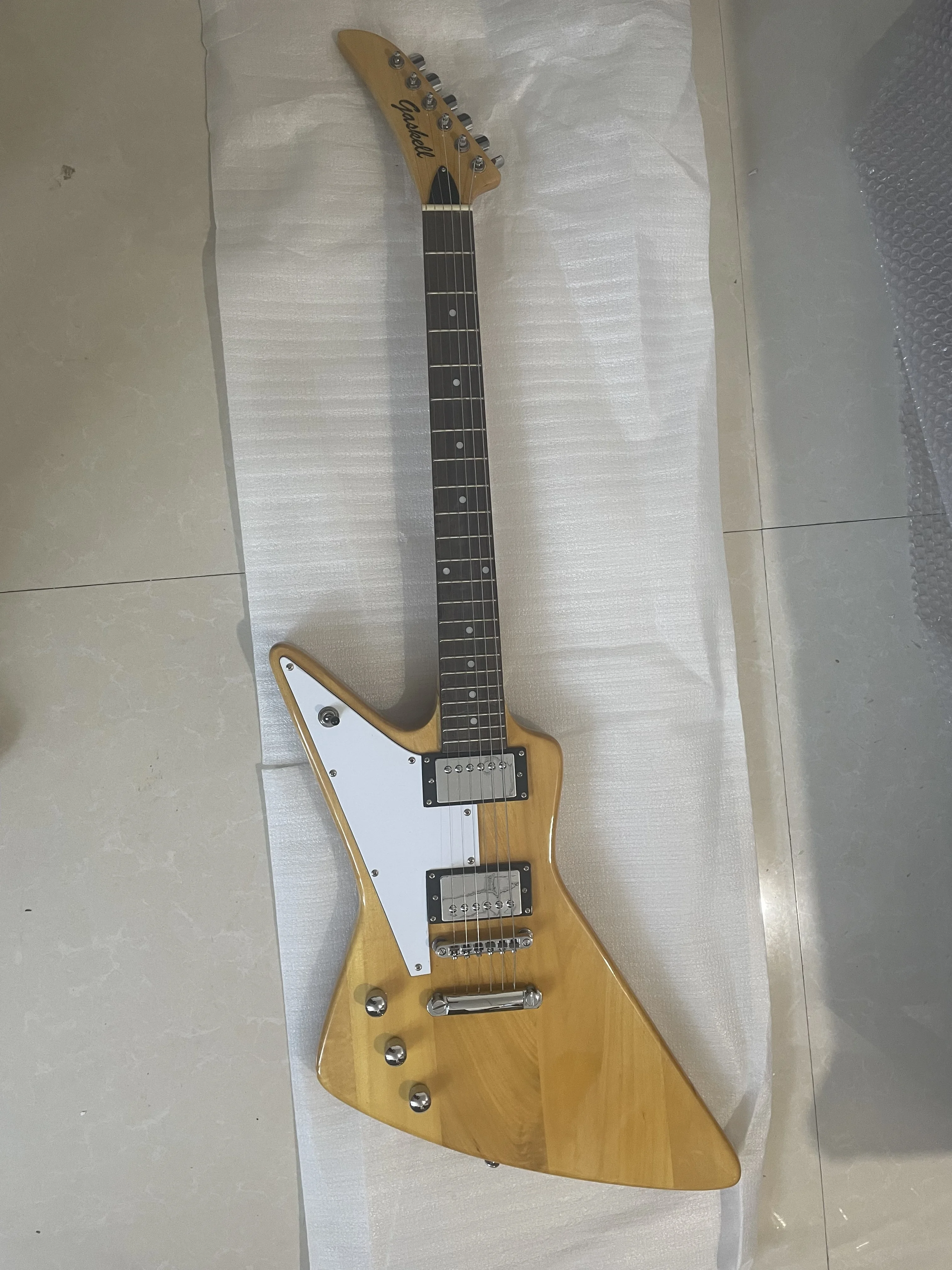 

Stock Guitar Left Hand Special Shape 6 Strings Explorer Style Electric Guitar 22 Fret Special Price Super Value Only One