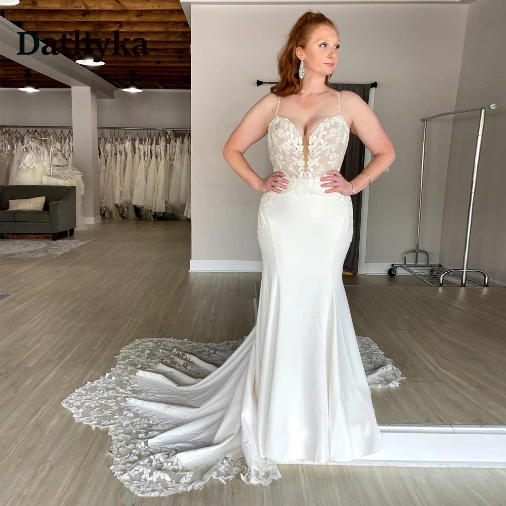 

Dathyka Charming Trumpet Wedding Dresses for Bride Spaghetti Strap Appliques Double V Neck Brush Train Vestidos De Novia