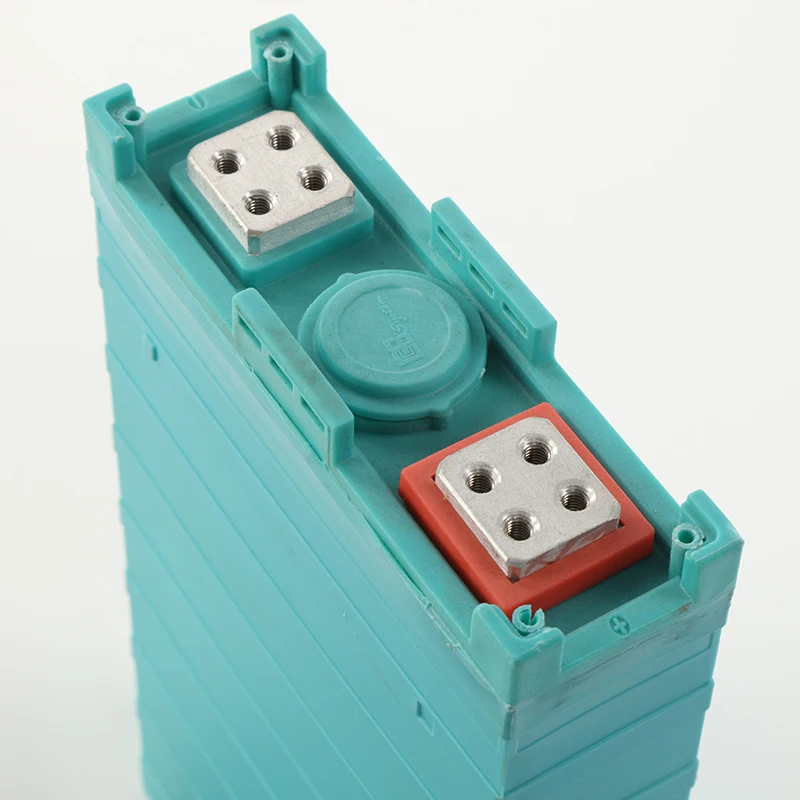 Аккумуляторные батареи для электромобилей 3 2 В 75 Ач 4 шт