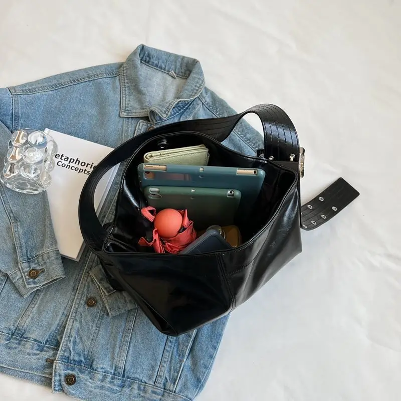 Leather Pu Bag Women's 2023 Brand New Fashion One-shoulder Armpit Bag Retro All-match Commuter Tote Bag Ins Ladies Tote Bags