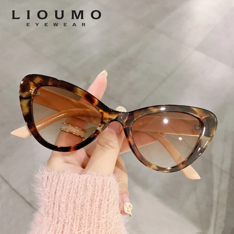 

LIOUMO Retro Cat Eye Sunglasses For Women Fashion Gradient Tea Lens Anti-Glare Travel Glasses 100% UV Protection gafas vintage