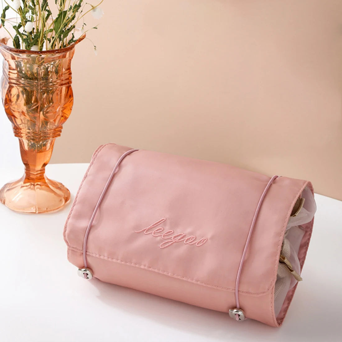 Рисунок 4 - Водонепроницаемая косметичка