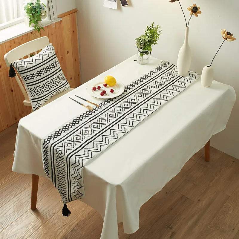 

Simple Nordic style fresh and easy to match tablecloth chenille geometric lines tassel table runner double layer chemin de table