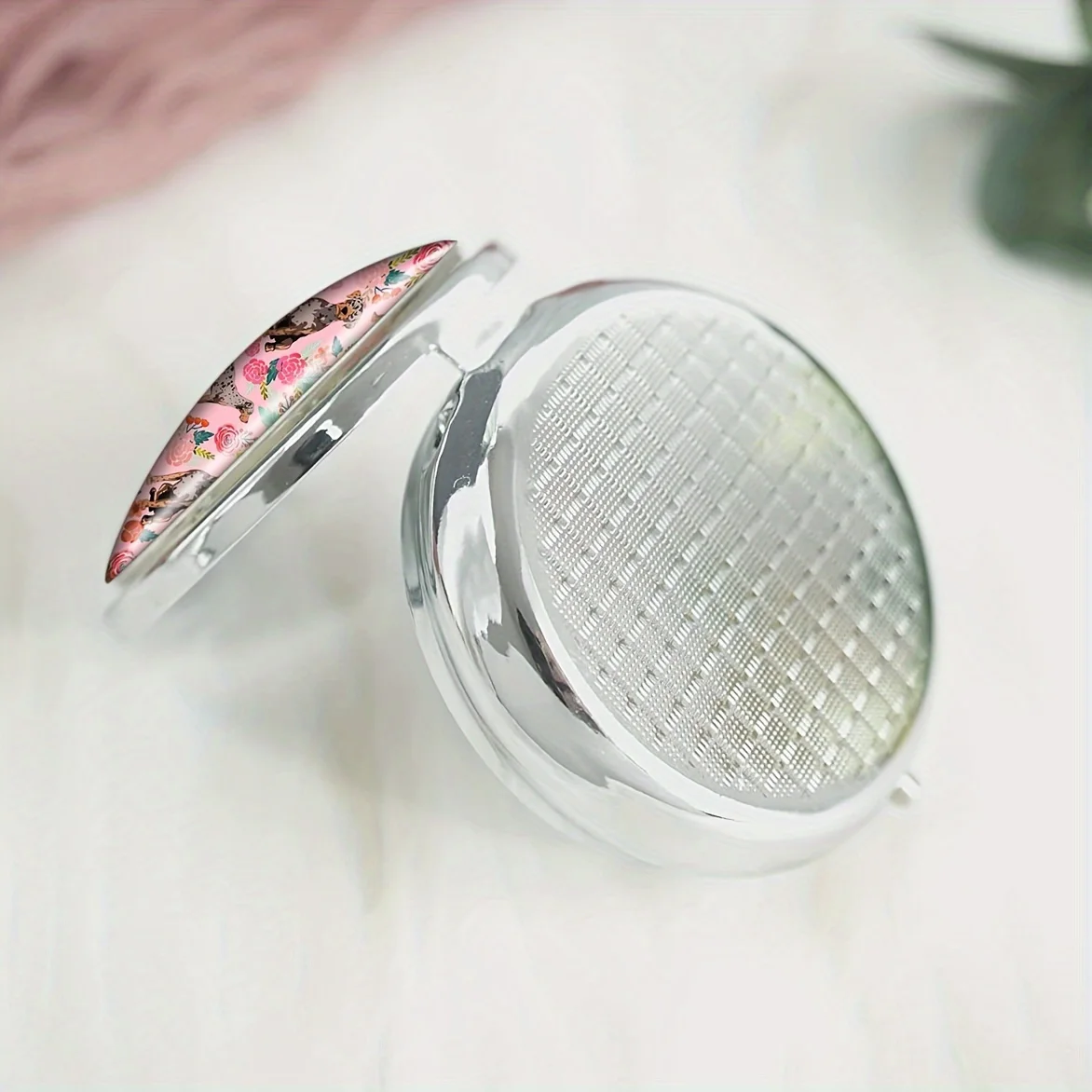 wa lampart pies w stylu vintage kwiaty okrągłe pudełko na pigułki przenośne do przechowywania leków gospodarstwie domowym apteczka z 3 siatkami