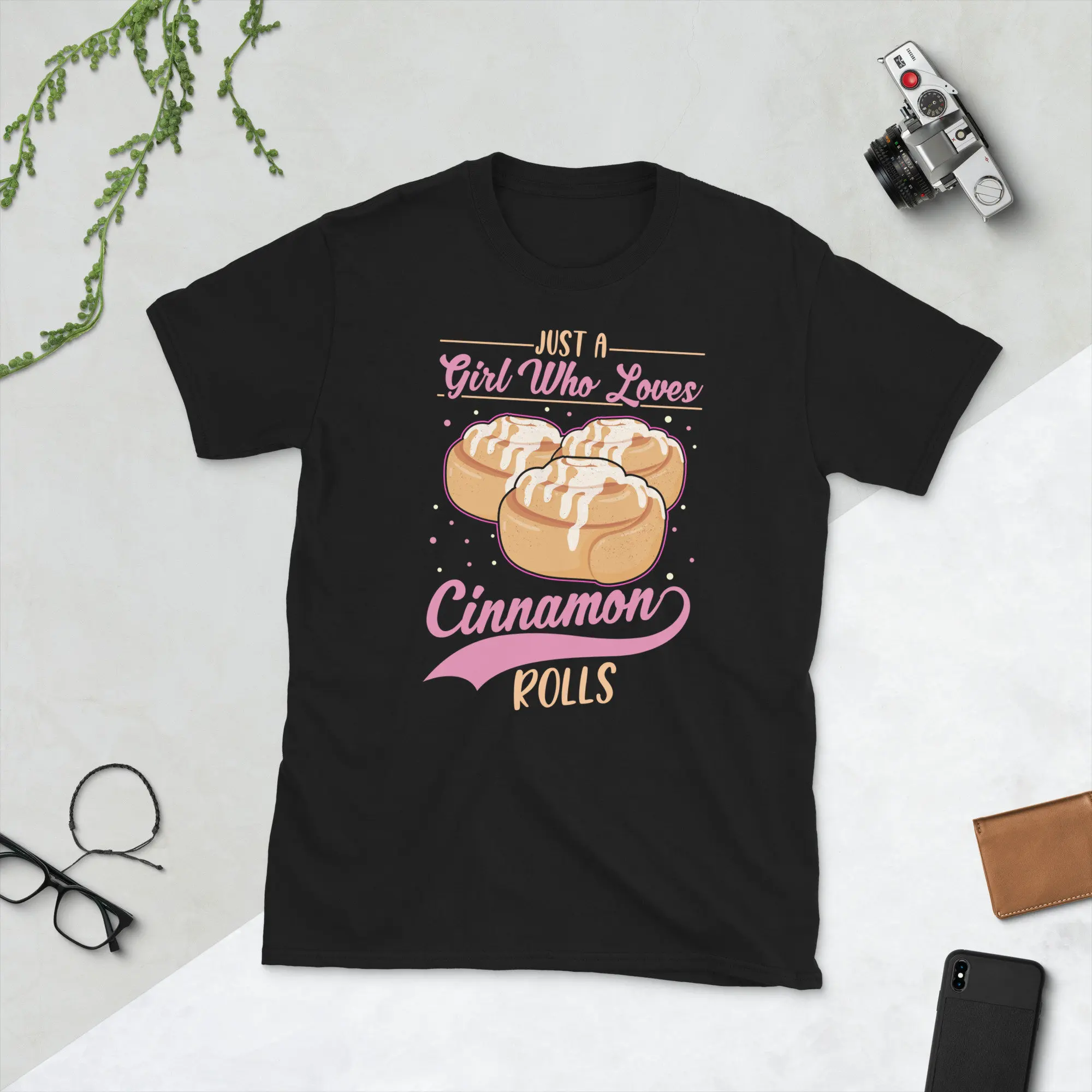 Футболка Roll Lover Просто девочка которая любит булочек с корицей
