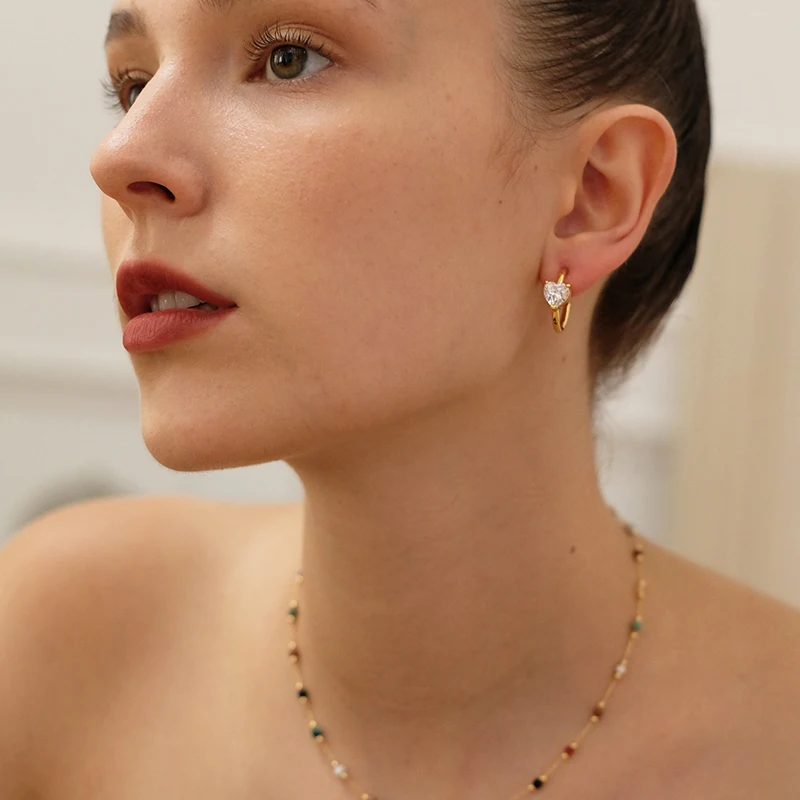 

Женские серьги-кольца с геометрическим рисунком, в виде сердца