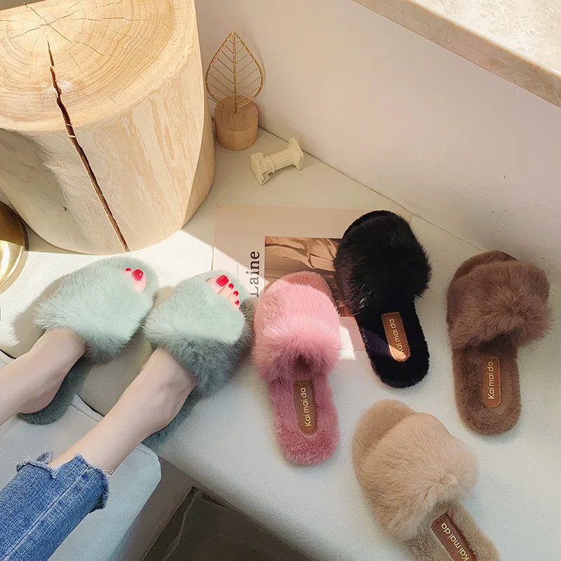 

Осенне-зимние модные плюшевые теплые тапочки для женщин, универсальные Нескользящие однотонные тапочки из кроличьего меха One Word Drag