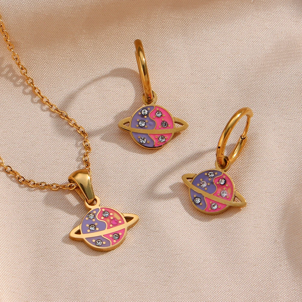 

2022 designer jewelry necklaces for women y2k Enamel Star Universe planet circle pendants and necklace small gold hoop earring