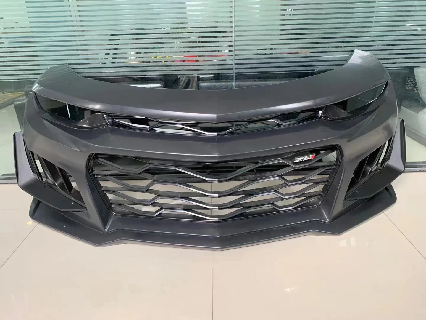 Фото XLstyling Car Facelift Upgrade Conversion Передний задний бампер Полный комплект кузова ZL1 1LE Для Camaro SS LS LT Bodykit 2019-2022 гг. №3