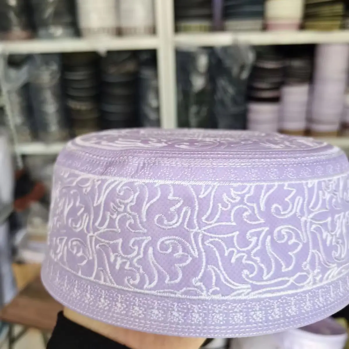 Рисунок 2 - Мусульманские большие шапки для мужчин