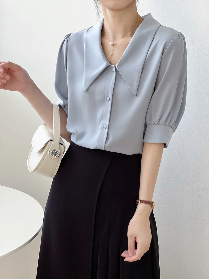 

Summer Button Up Shirt Loose Sweet Elegant Plain Peaked Lapel Shirts Women Half Puff Sleeve Blouses Girls Tops Vintage 2 Colors