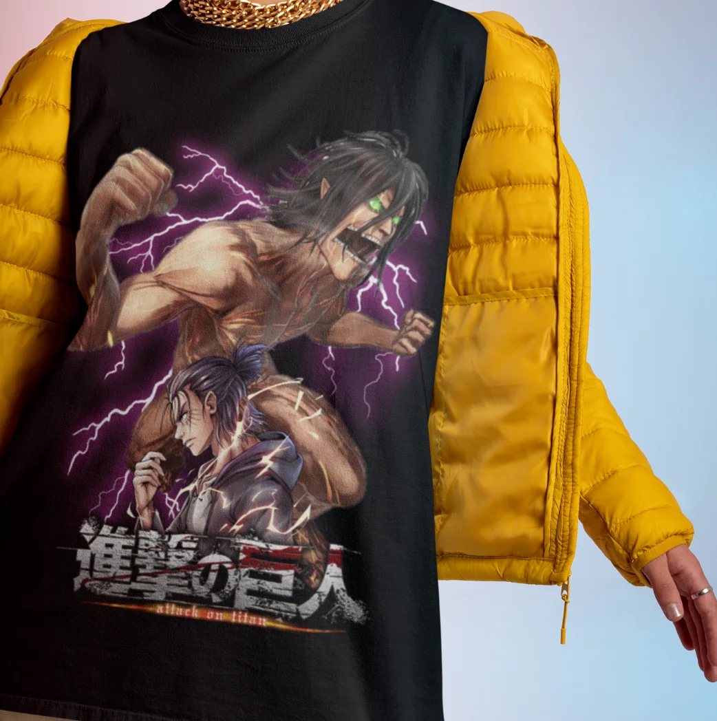 Футболка с принтом атака на Титанов