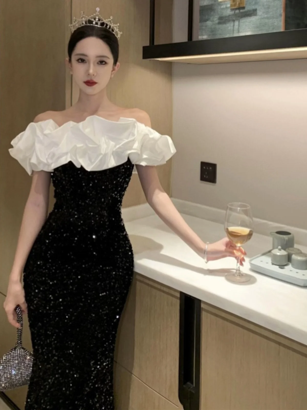 Lady Royal Sister Sle сексуальное длинное платье с открытыми плечами бархатное блестками