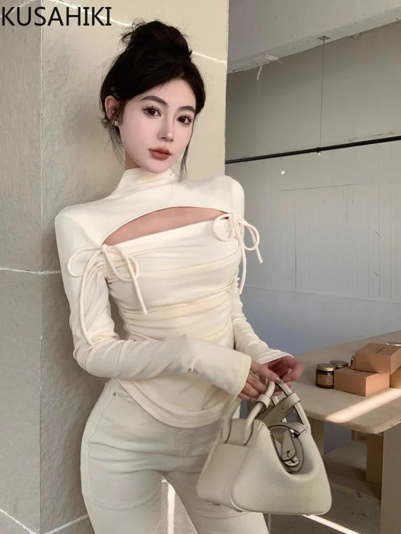 Футболка женская зимняя плиссированная с вырезами и длинным рукавом Y2k