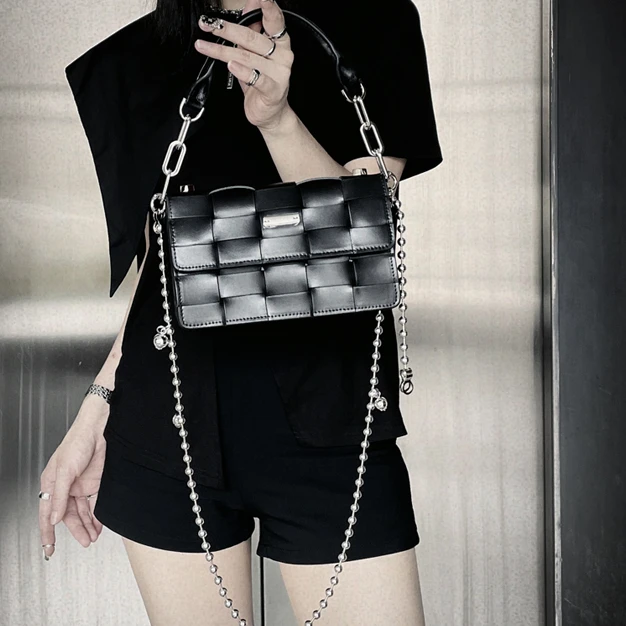 

Cowhide Woven Shoulder Bag for Ladies Small Square Bag Women's New Fashion Trend Packet Portable Crossbody Chain Handbags