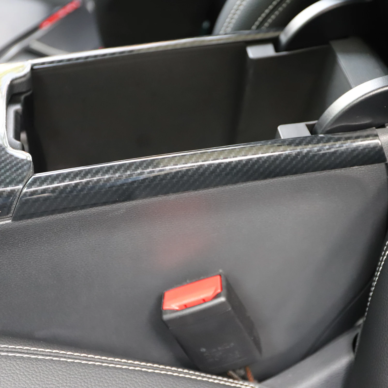Фото Для Mercedes-Benz A-Class W176 2012-2018 CLA C117 2013-2019 салон автомобиля подлокотник рамка боковая молдинговая крышка ABS карбон черный №3