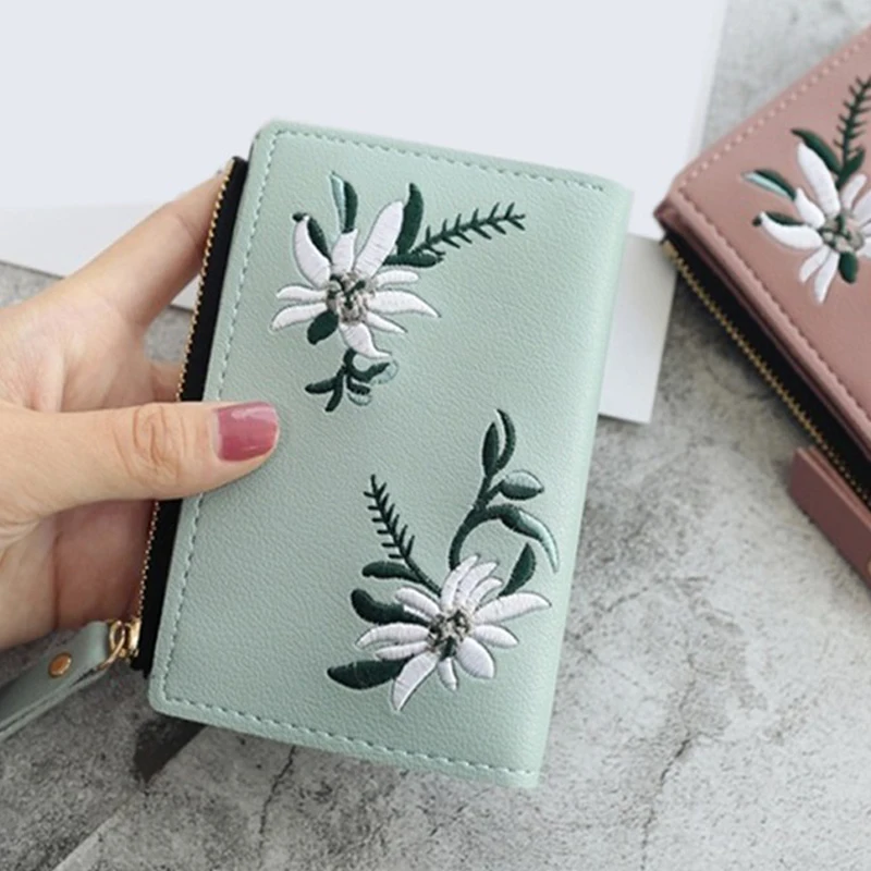

Женские кошельки, короткий кошелек с цветочной вышивкой для женщин, мини-кошелек на молнии для монет, маленький дамский кошелек, женский кож...