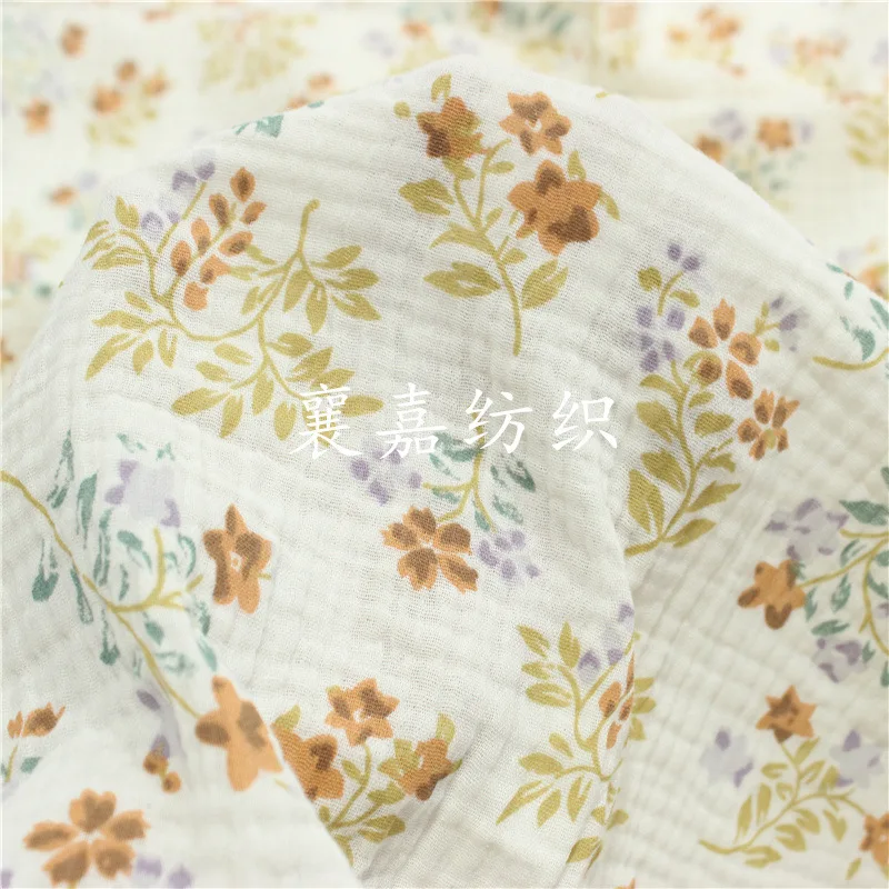 

100X135cm 2022 New Japan and South Korea Small Floral Fabric Double-layer Gauze Cotton Crepe Home Clothes Pajama Fabric 175g/1 M