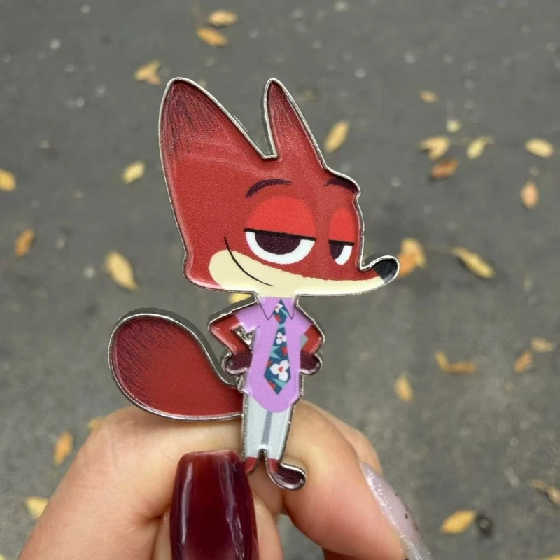 Фото Магнит на холодильник Luckin Zootopia 2: коллаборация, акриловый, вращающийся, с Джуди и Ником, сувенир, коллекционный, декор для дома, подарок №3