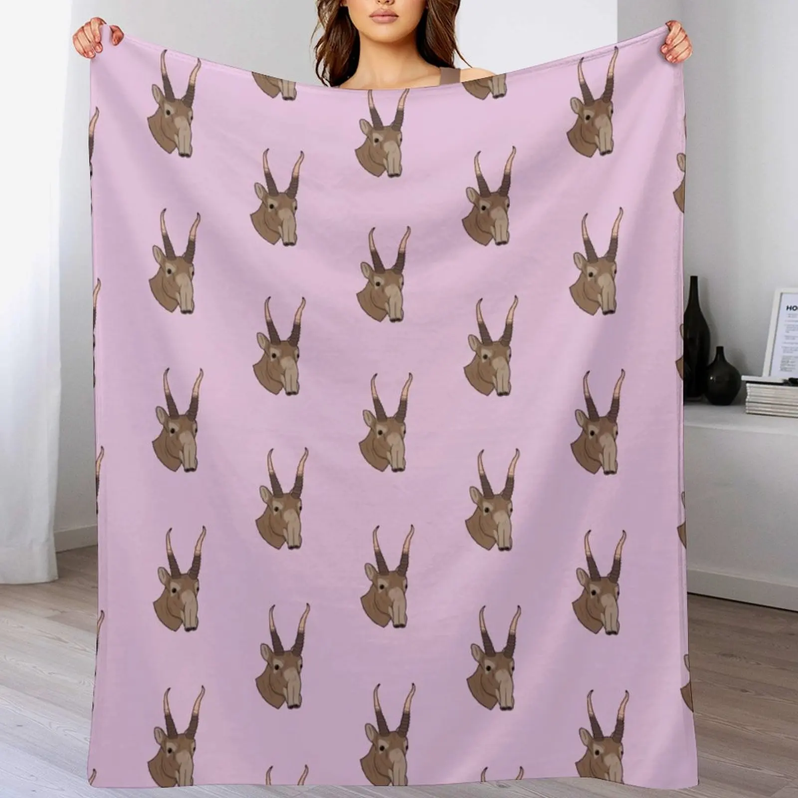 Одеяло с головой антилопы Saiga