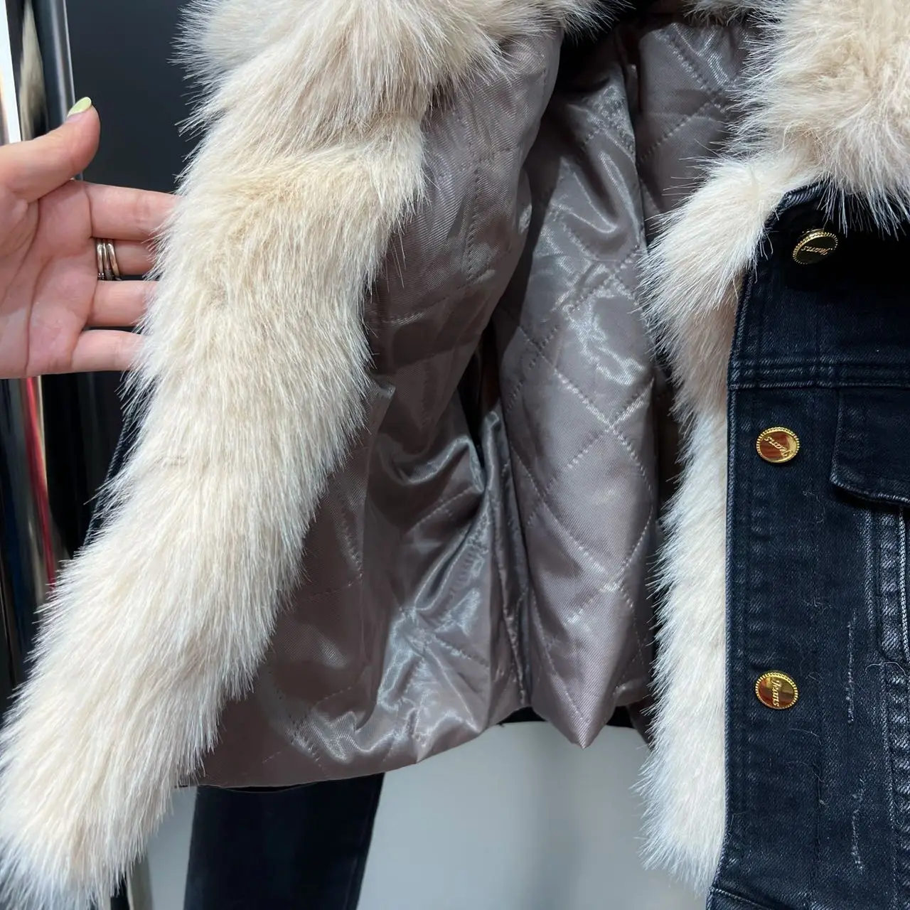 Winter Women's Warm Fur Lapel Long Sleeve Pocket Decorative Liner Plush Thick Denim Jacket Parka
