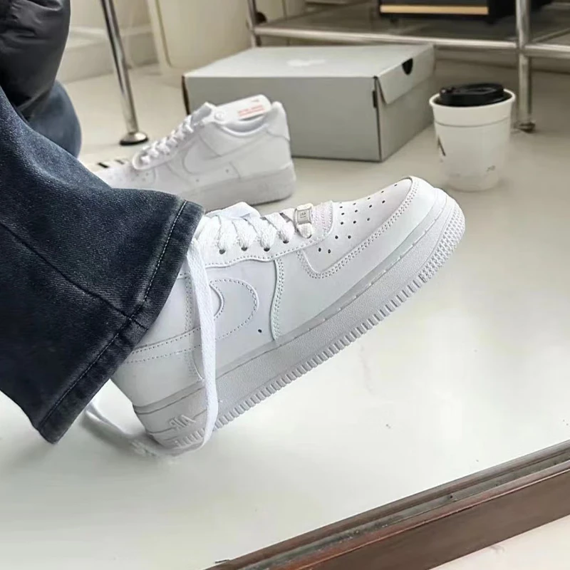 Женские кроссовки Nike Original White Air Force 1 белые