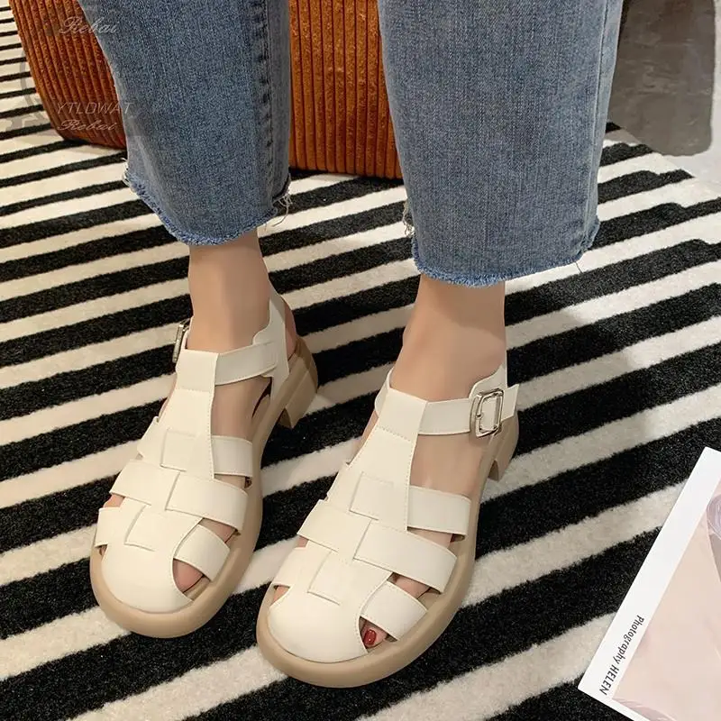 

2022 NEW Sandals Women Leather Woven Roman Flats Cover Toe Buckle Strap Summer Beach LadiesShoes Woman