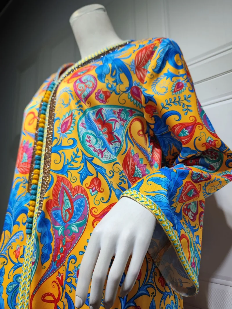 Modest Muslim Moroccan Jalabiya Dubai Abaya Dress for Women Fashion Ethnic Print Rhinestone Tape V Neck Long Sleeve Colored Robe