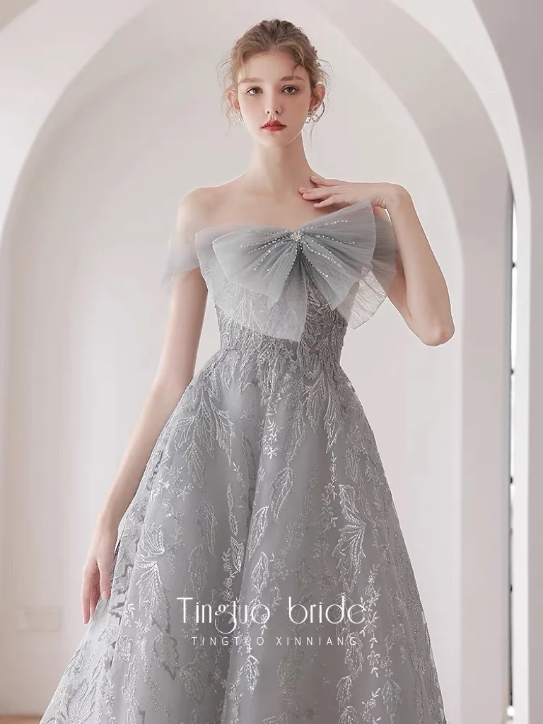 

Elegant Grey Evening Dresses Off The Shoulder Sleeveless With Bow Sequined Applique Floor-length Party Formal Prom Gowns 2022