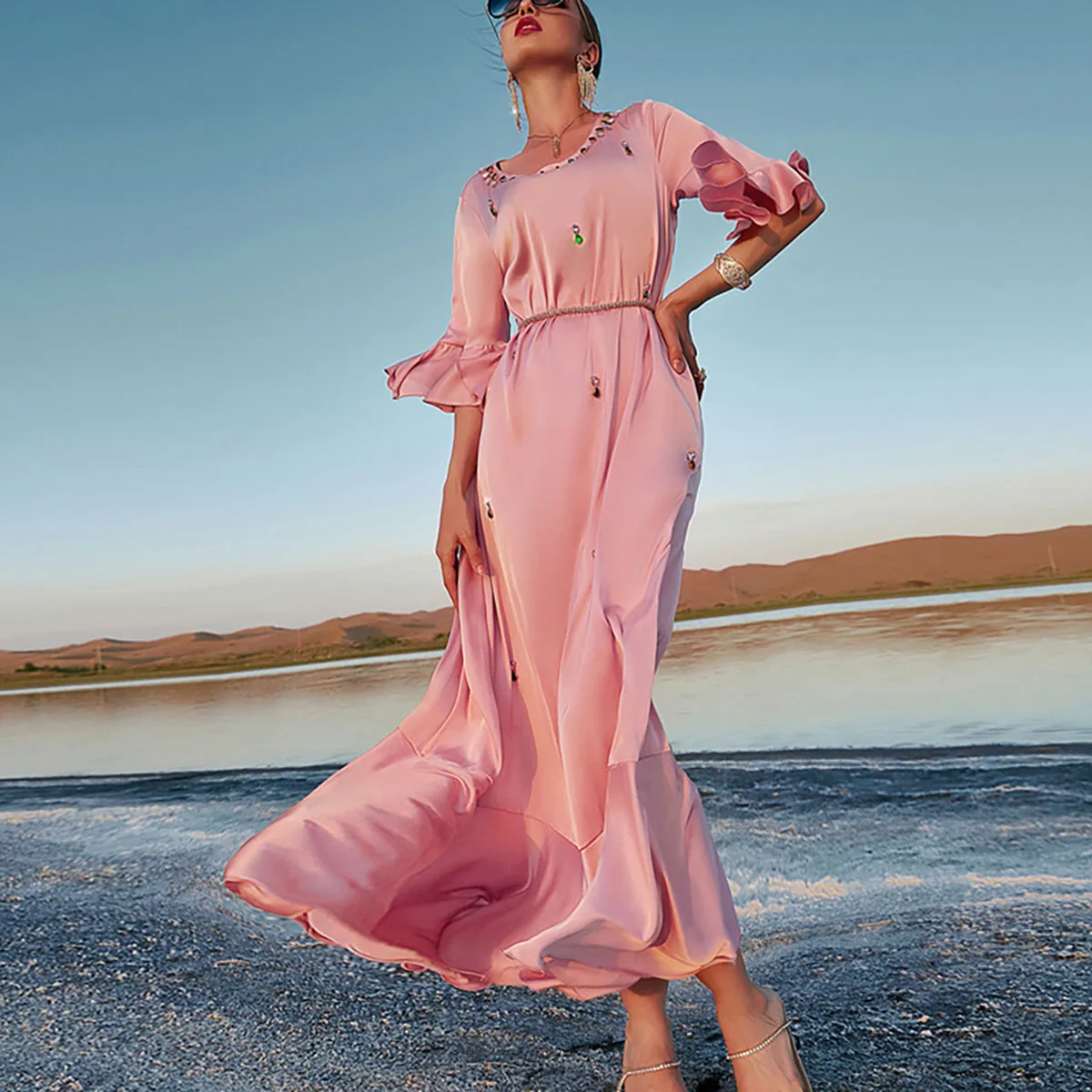 Satin Women Handmade Diamond Muslim Abaya Long Dress with Belt