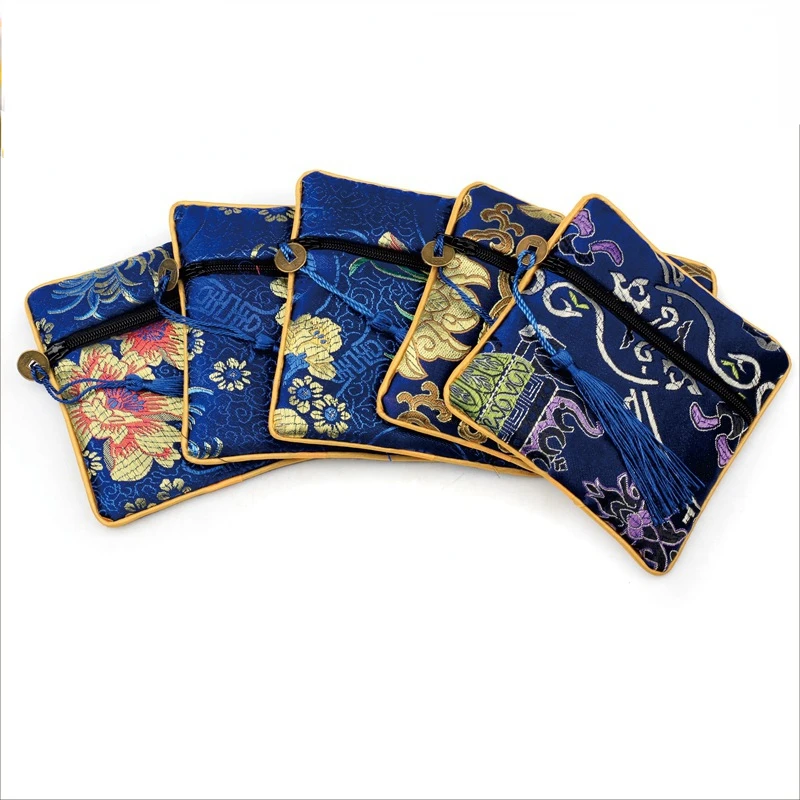 

Парчовый подарочный мешочек intfad