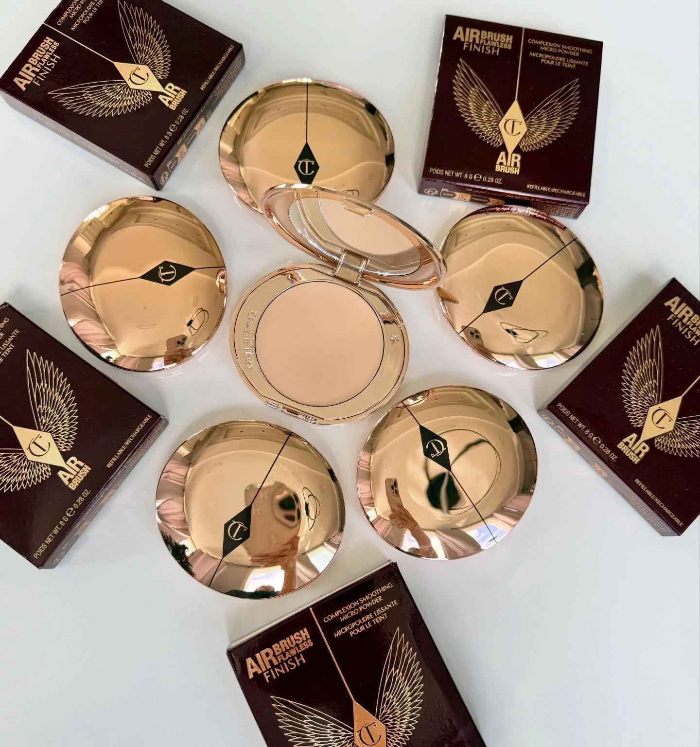 Фото Румяна-кушон Charlotte Tilbury в форме сердца, двухцветные, легкие, с шиммером, матирующие, стойкие, Colorete Polvo №2