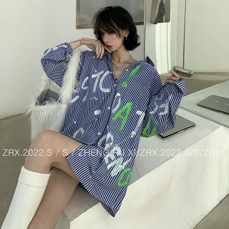 

SuperAen Turn Down Collar Full Hand-painted Letter Printing Striped Shirt Loose New Fashion Spring Womens Tops