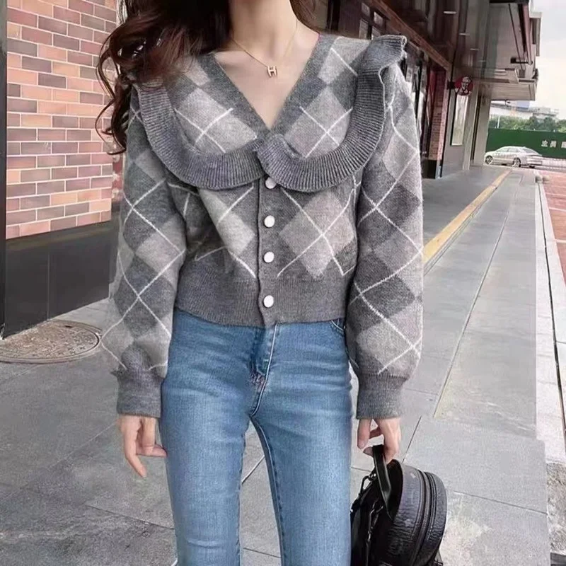 

Cardigans female 2022 autumn and winter doll collar loose long-sleeved plaid knitted cardigan women soft waxy sweater clothing