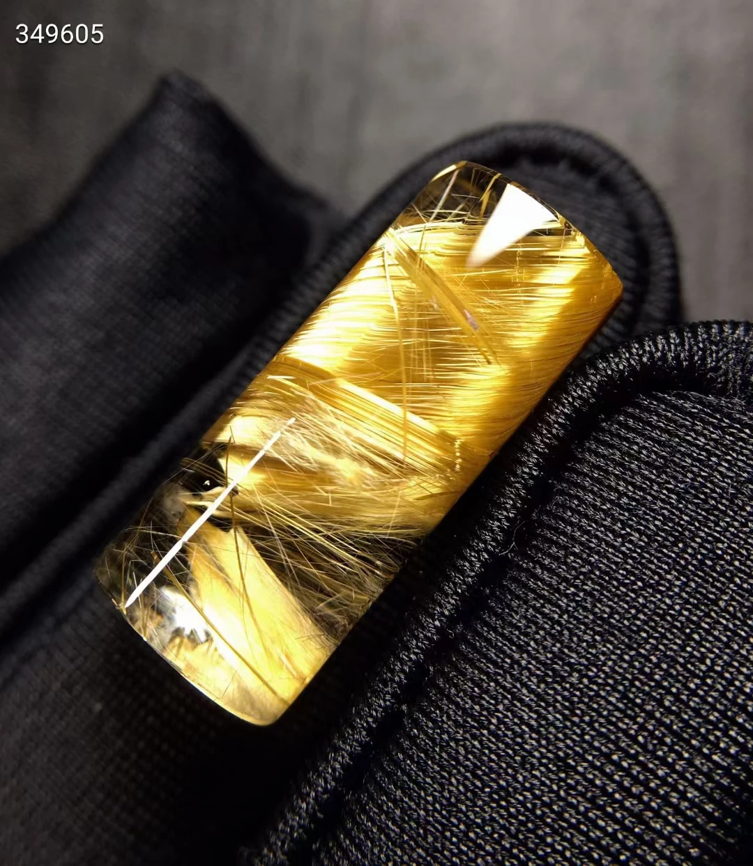 

Natural Gold Rutilated Quartz Wealthy Barrel Pendant Necklace 21.3*9*8.8mm Gemstone Rutilated Brazil Necklace Jewelry AAAAAA