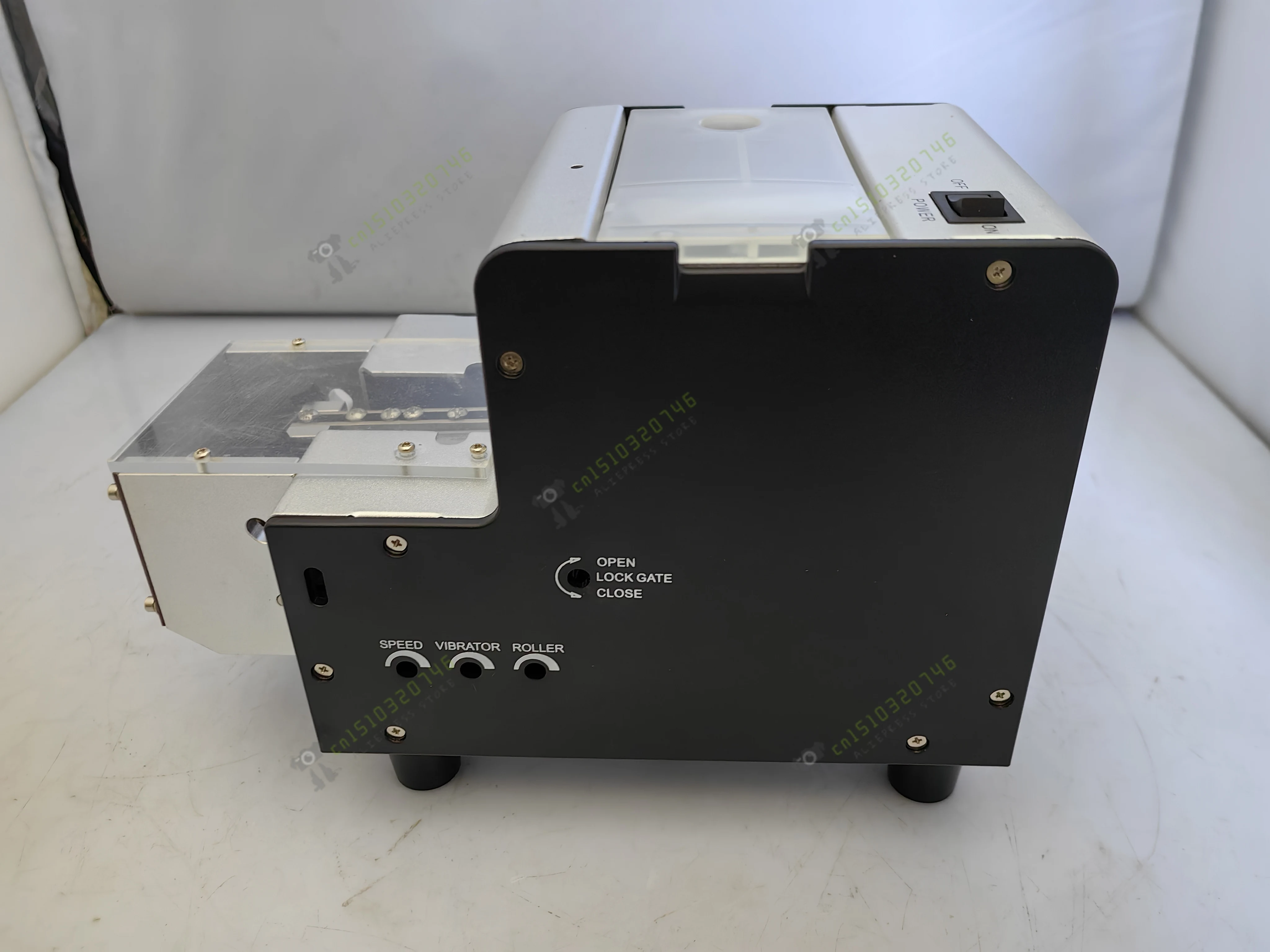 Фотоаппарат для автоматического подсчета винтов с материалом номером ведра