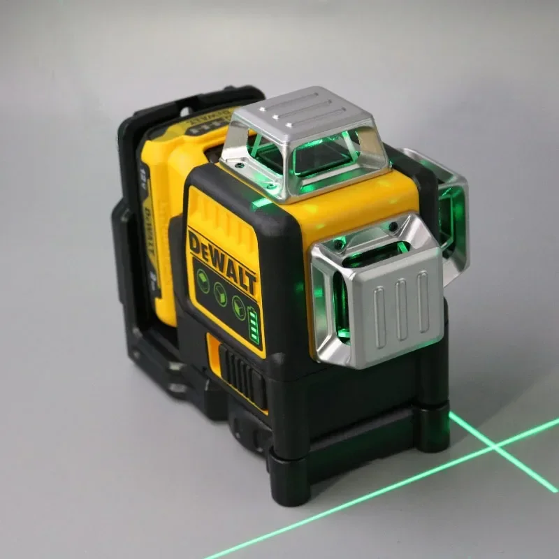 Фото Лазерный уровень DEWALT, зеленый свет, 360 градусов, 360 градусов, 12 В, литиевая батарея, уровень объемного провода DW089LG, три стороны, на открытом воздухе №3