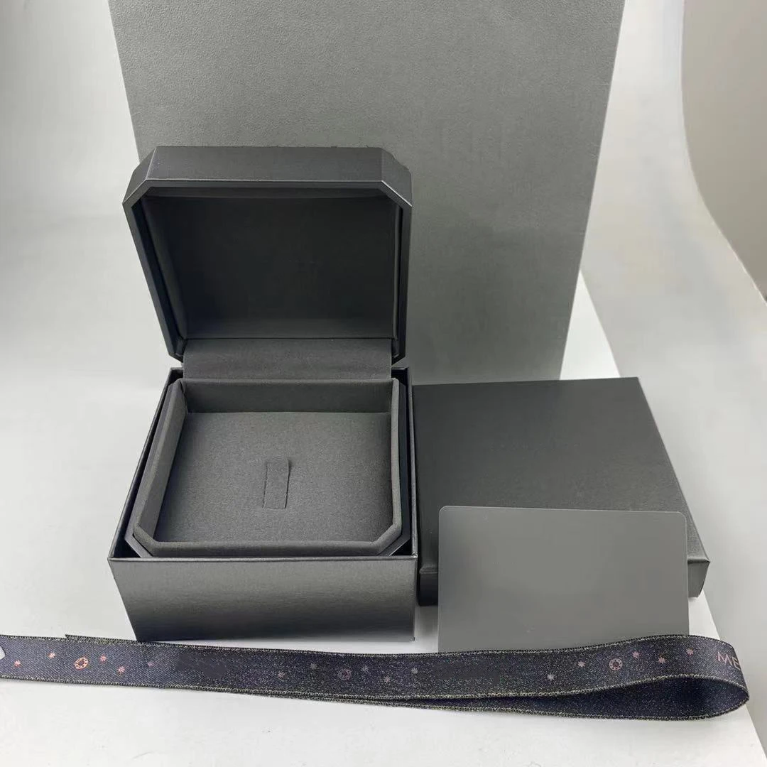 Exquisite jewelry packaging, necklace, ring, bracelet packaging, more packaging please send information