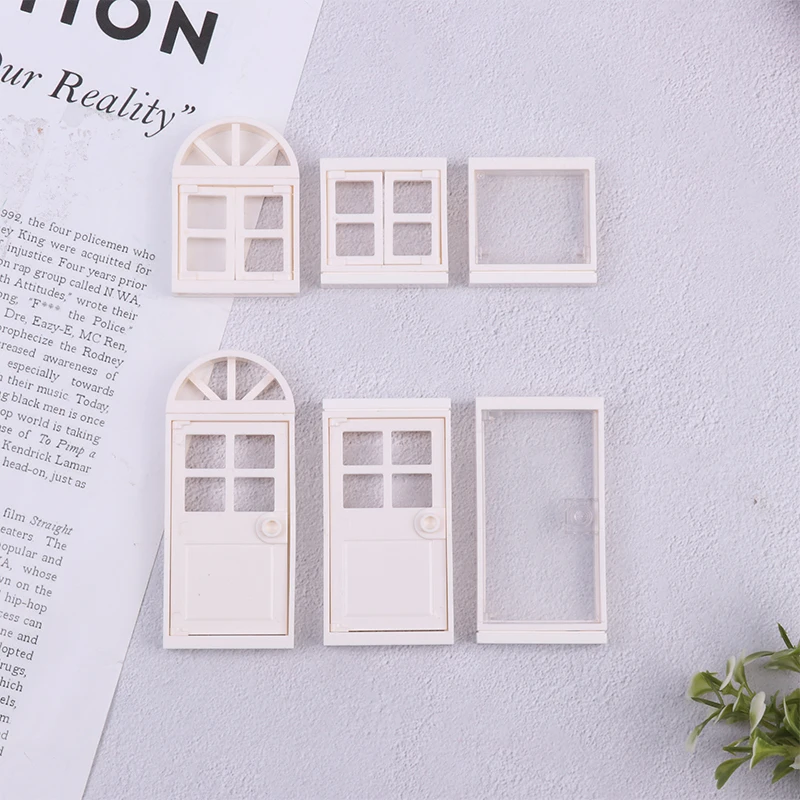 Mini House Villa, Plastic Doors and Windows, House Modeling and Decoration DIY Window 1/12 Dollhouse Miniature Accessories