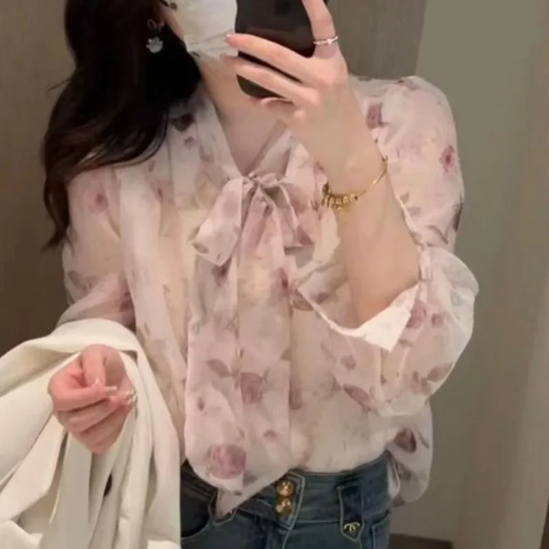 Женский весенне-осенний элегантный пуловер с V-образным вырезом и принтом