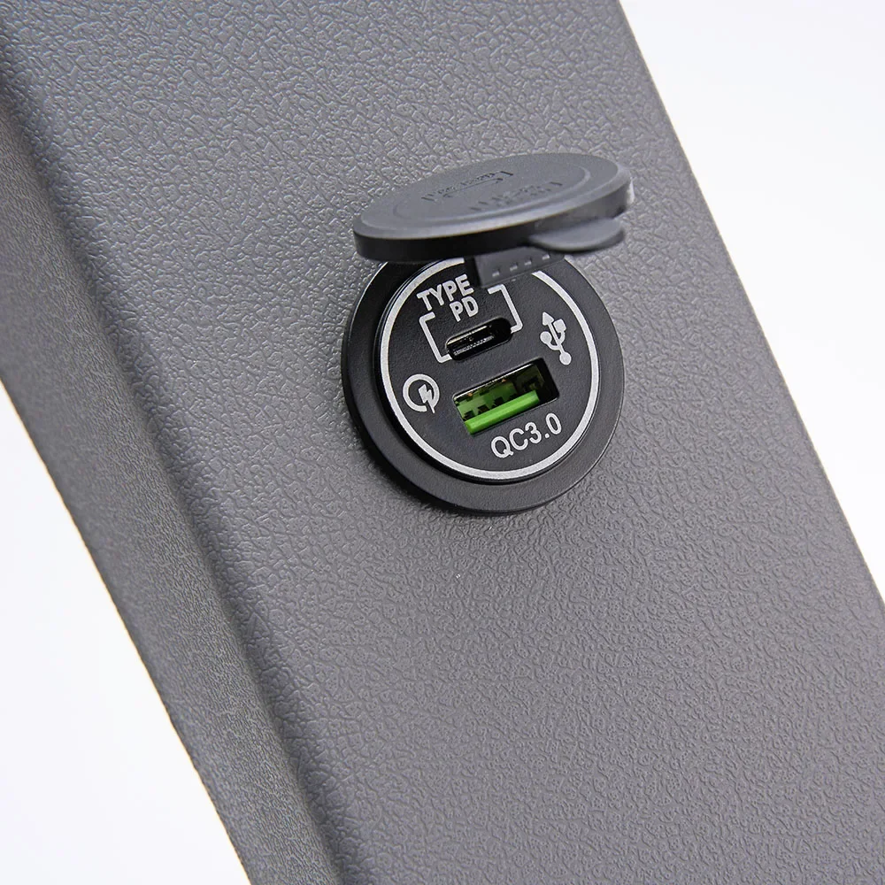 Органайзер для консоли заднего сиденья с USB-зарядным устройством Toyota Land Cruiser 70