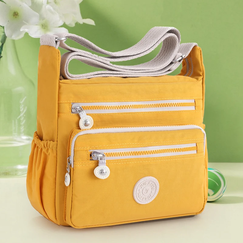 Casual Large Capacity Handbags 2023 New Waterproof Nylon Women Shoulder Crossbody Bag Ladies Simple Multilayer Travel Bags
