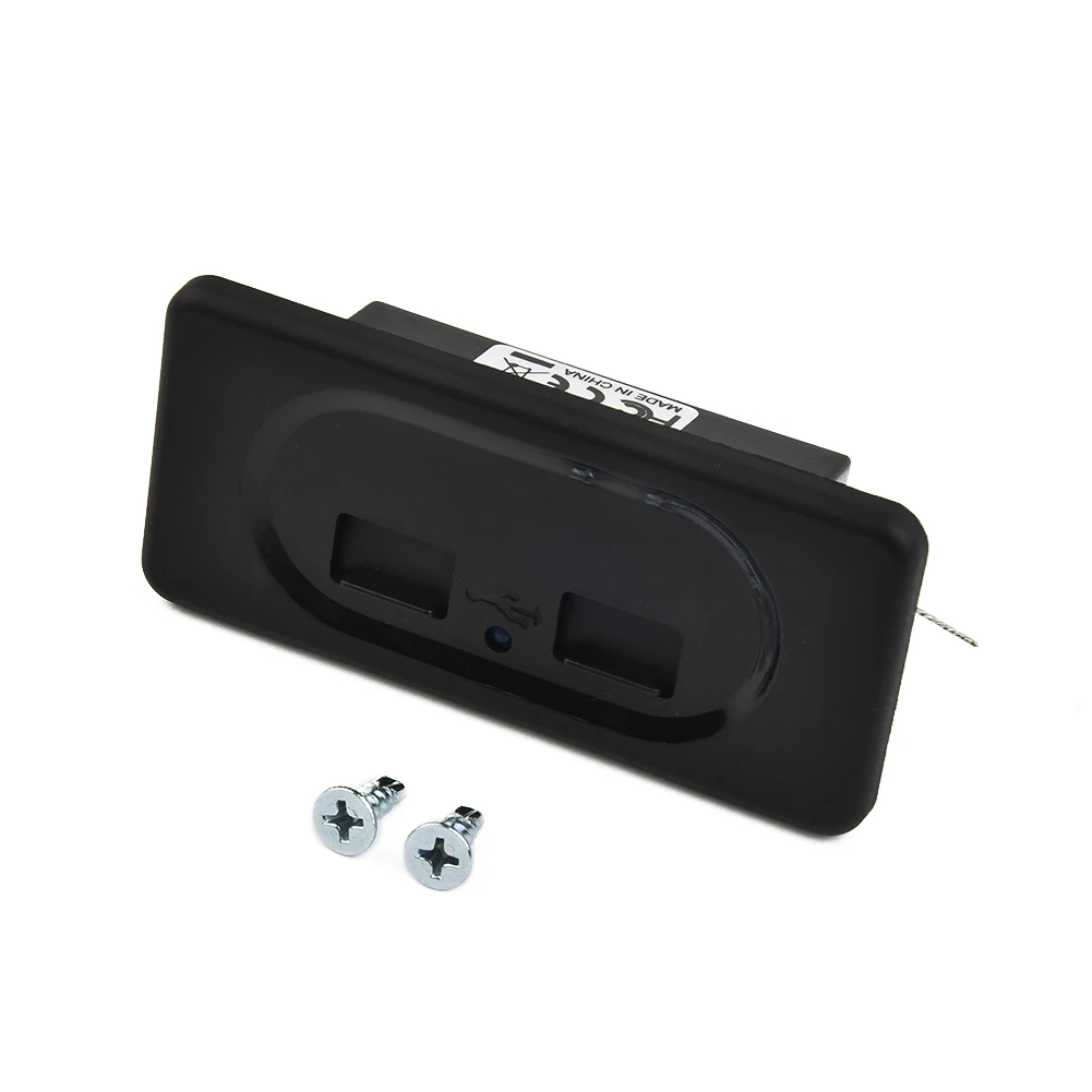 

Зарядное устройство с двумя USB-портами, 5 в пост. Тока/2021 А, 12 В