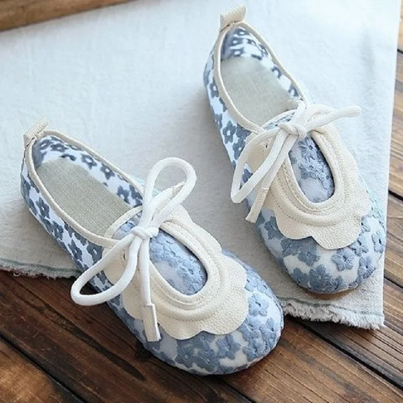 Comfort Flower Mesh Sneakers Women Summer Flat Flower Moccasins Wide Round Toe Granny Mom Walking Flats Non-slip Ladies Shoes